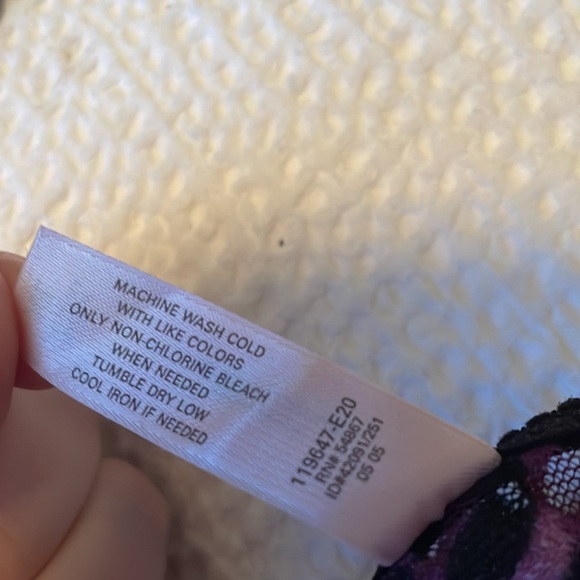 NWOT Vintage Victorias Secret Purple and Black animal print bra & panty 38DD/XL​ - Picture 5 of 8